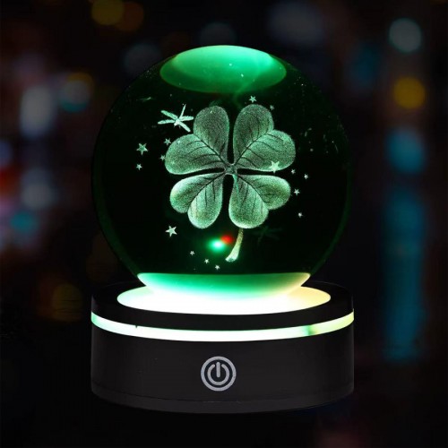 Renk değiştiren dönen cam küre