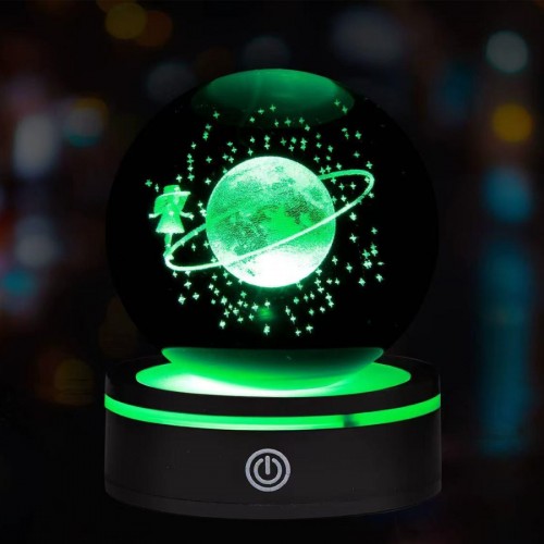 Renk değiştiren dönen cam küre