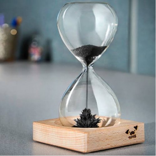 Mıknatıslı kum saati 